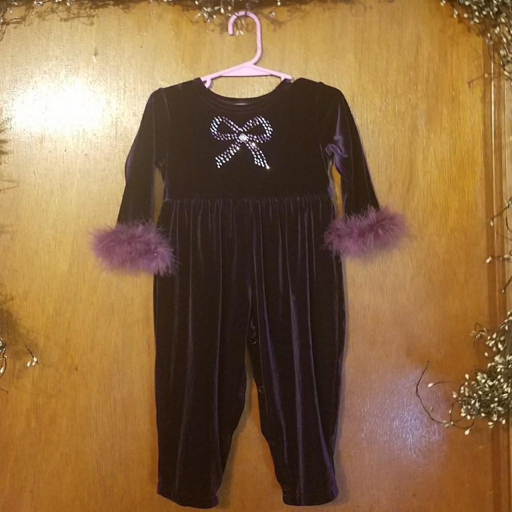 EUC Deep purple sz 24mo 1pc with faux fur